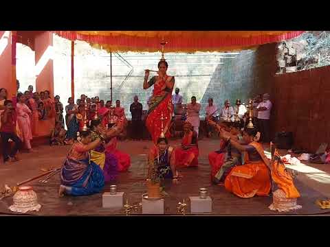 "लाजली कृष्णा ला राधा लाजली" पावणादेवी समई नृत्य, किंजवडे, ता. देवगड, जि. सिंधुदुर्ग