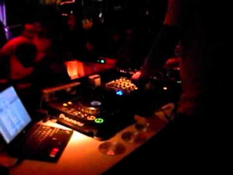 Bryan Kearney @ Ammos Club,Athens 19.2.2011-4