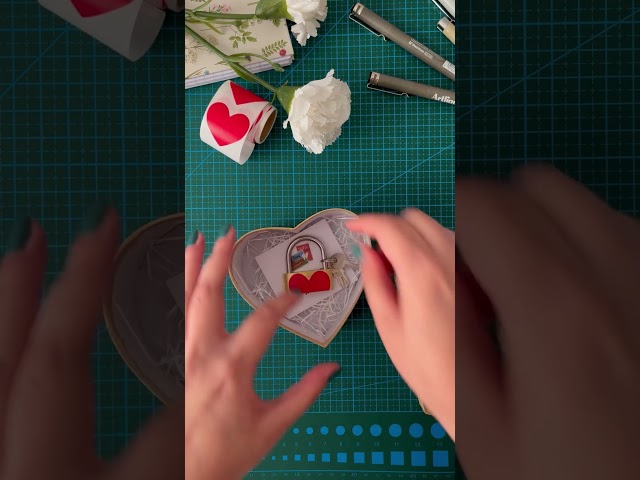 Vídeo relacionado con EQUIK PRODUCTS Vale regalo viaje sorpresa | Tarjeta rascar | Vale regalo para rellenar | Regalo pareja original, regalo San Valentín, regalo romántico | Cupón regalo personalizado (VIAJE)