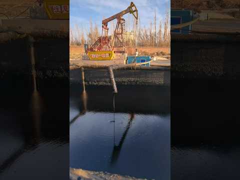 How Do Ships Burn Fuel That Looks Like Asphalt