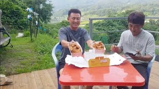 복날에 고기 좀 드셨어요?