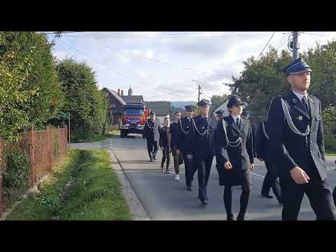 Marsz strażaków do remizy