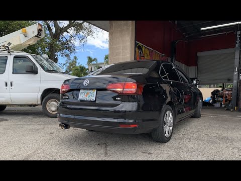 2017 Volkswagen Jetta Custom exhaust sound (POPS A LITTLE)