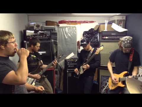 Insectoid Jam - Tribune rehearses Insectoid during their last jam before touring