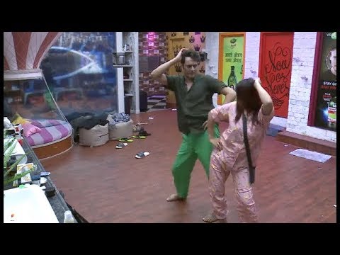 Bigg Boss 13 : Day 86 | Episode 86 | Morning Dance Of Contestants On "Desi Girl" Song !!