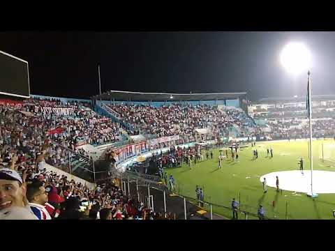 jugadores celebrando el título de Liga nacional