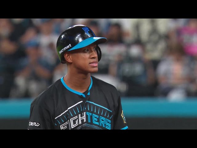 【4回裏】レイエス激走!! ファイターズ・万波中正 勝ち越しのタイムリーヒットを放つ!!  2024年8月27日 北海道日本ハムファイターズ 対 東北楽天ゴールデンイーグルス