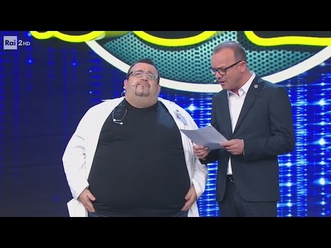 Il medico - Nello Iorio con Gigi D'Alessio - Made in Sud 04/04/2017