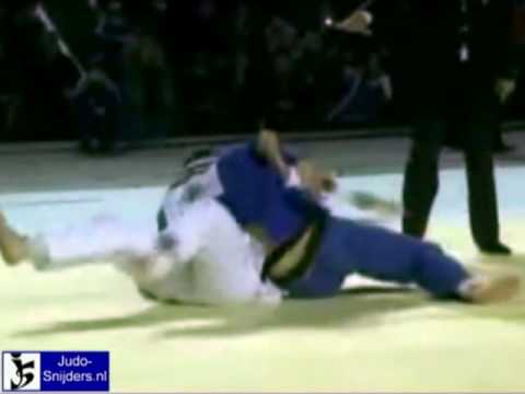 Judo 2009 Tbilisi: Liparteliani (GEO) - Kazusionak (BLR) [-90kg]