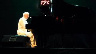 01. Peter Hammill. Don&#39;t tell me, live in Madrid, Teatro Lara, 14.12.2015 HD 1080