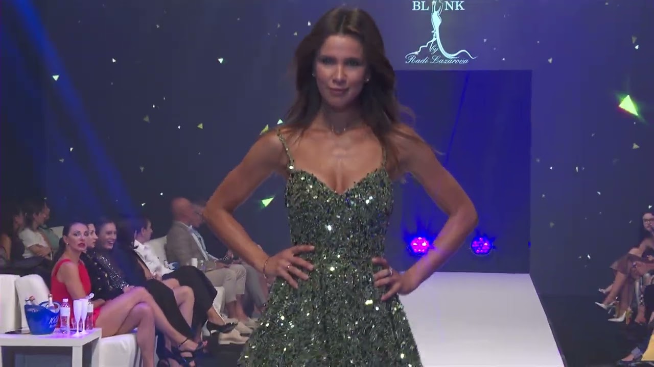 Code Fashion Runway Year 2