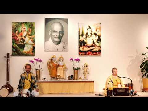 Satsang - Kirtan, Mantra und Arati mit Shivakami- Yoga Vidya Ashram Live 7:00 - 22.06.2021