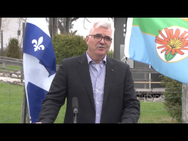 Reportage – Caroline Simard Pelletée de terre projet Parc des Navigateurs 2017