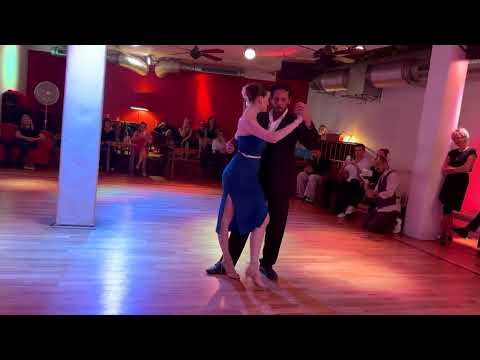 Demetrio Scafaria & Maude Andrey - Cotorrita de la Suerte - Aníbal Troilo