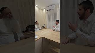 טיפ לחיים - ראיון מרתק ומחכים הרב רפאל זר & הרב שמואל זר - בקרוב! (הרב רפאל זר) - התמונה מוצגת ישירות מתוך אתר האינטרנט יוטיוב. זכויות היוצרים בתמונה שייכות ליוצרה. קישור קרדיט למקור התוכן נמצא בתוך דף הסרטון