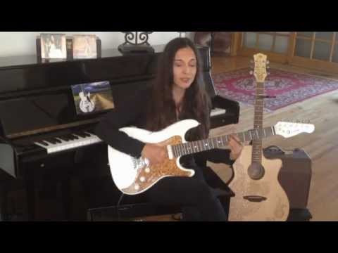 Jenni Alpert for Luna Guitars .mp4
