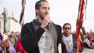 Colin Kaepernick Joins ‘Un-Thanksgiving’ Protest at Alcatraz