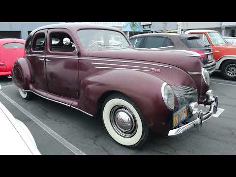 Ray's 1939 Lincoln Zephyr 4 Door