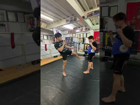 #shorts ボクサーが絶対に使ってはいけない必殺技シリーズ「三日月蹴り」