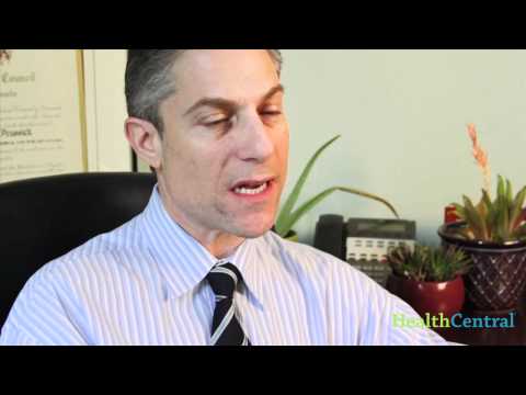 来认识一下皮肤科医生兼牛皮癣专家普鲁斯科医生