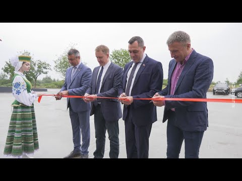 В
Сенно открыли крупный зерносушильный комплекс с линией подготовки зерна и семян