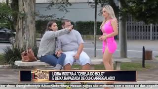 Loira quer opinião sobre tatuagem íntima e deixa casais em pé de guerra