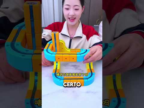 Consertando os trilhos quebrados do trem para salvar Kuromi! 🤯 #shorts