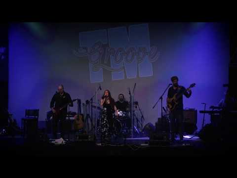 TM Groove & Maria Hojda-Play that funky music Cover