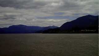 preview picture of video 'View of Cascade Locks, OR and Stevenson, WA, from the Columbia River'