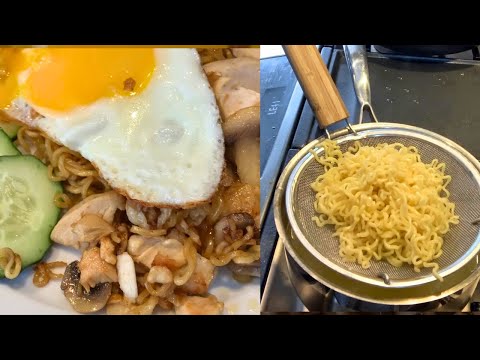 Comfort food! Indomie Mi Goreng BBQ chicken LAZY lunch plate | FullHappyBelly