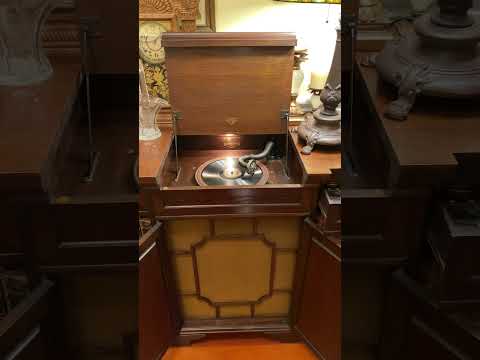 “I’m Only Guessin” by Waring’s Pennsylvanians, 1932 on the Victor 8-35 Victrola