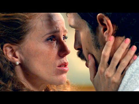 Natalia ya no puede ocultar más sus sentimientos y se lanza a los brazos de Carlos