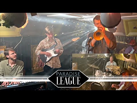 Paradise League - Game Boy Color (Live at Kafé De Luxe)