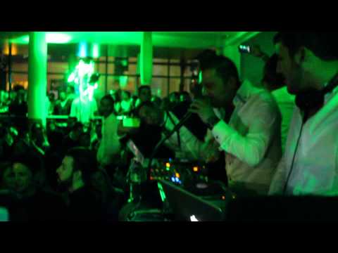 Moskape ft. DJ Onur-Suygun - Niggas In Istanbul (Live im Cafe Bar Felix)