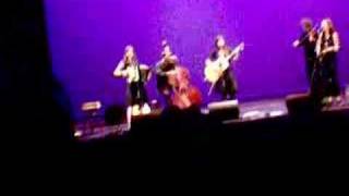 The Wailin&#39; Jennys; Swallow