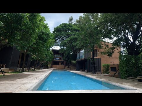 Monaz River Kwai Kanchanaburi (Luxury Hotel), Honeymoon Deluxe King Room Pool View and Breakfast.