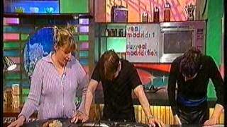 SG SL MG and Stephen sings Shooting Star - Late Lunch