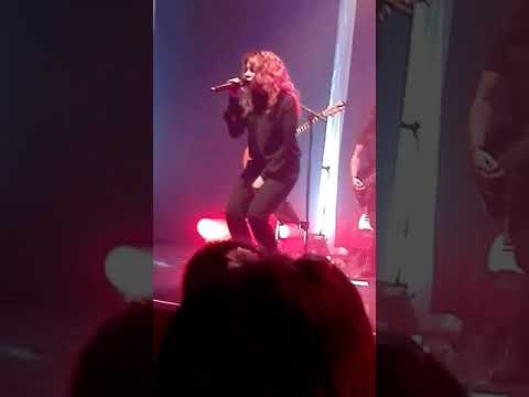 Julie Zenatti "La où nous en sommes" à Épernon le 3 février 2016