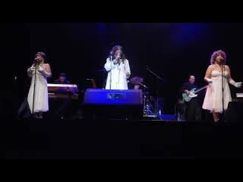 SHIRLEY ALSTON REEVES OF THE SHIRELLES