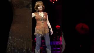 Does He love You - Going Out Like That - Reba