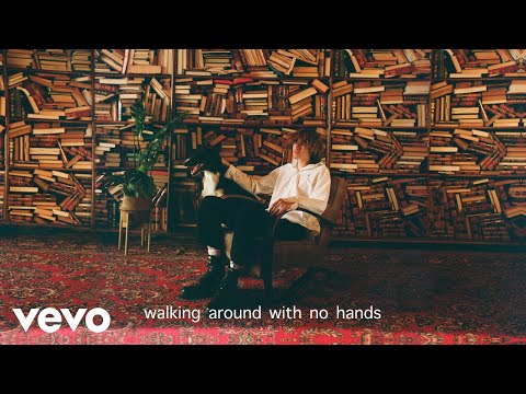 Video thumbnail for walking around with no hands