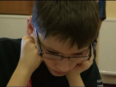 B12 1.5. FM Viktor Gažík -  Alperen Akdogan 1 - 0