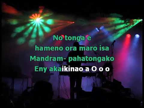 Lolo sy ny tariny    Ilay akanjo fotsy karaoke