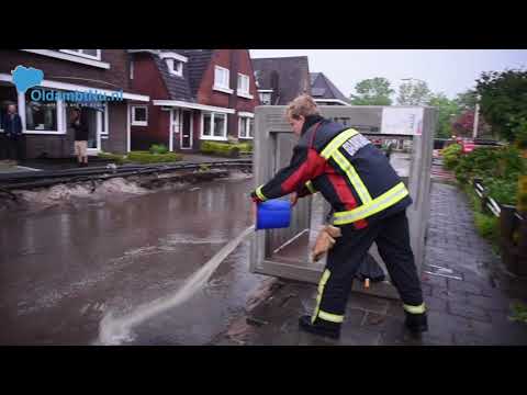 Flinke wateroverlast in Noord-Nederland: straten lopen vol in Oldambt