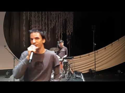 Ordinarius em "Wave" (Tom Jobim) ao vivo na passagem de som