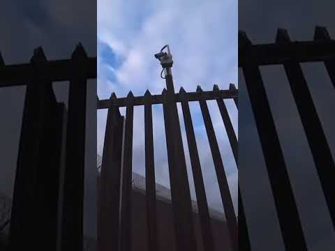 LYRICA030 - B2B (Offizielles Musikvideo)