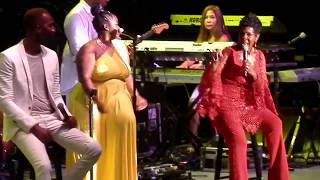 Gladys Knight - &quot;If I Were Your Woman&quot; (LIVE)