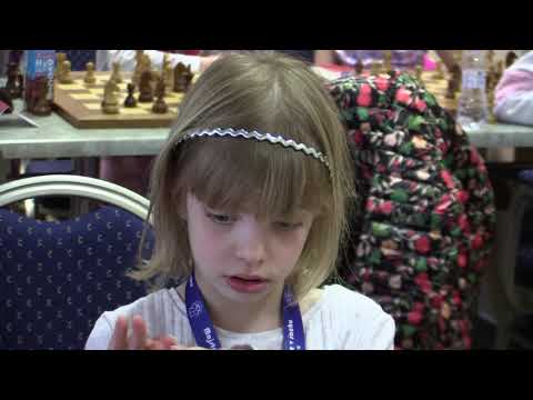 D10 1.3.  Mederlyová Beáta - Gergely Noémi 1 - 0