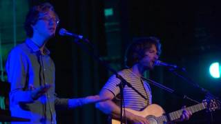 Kings of Convenience - Singing Softly To Me