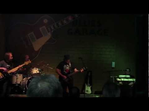 Miller Anderson Band "When a Blind Man Cries" Blues Garage 12.05.2012
